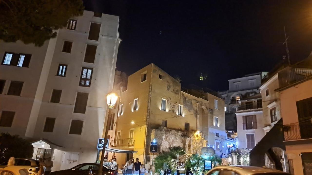 Hotel Caieta Housing Gaeta Exterior foto